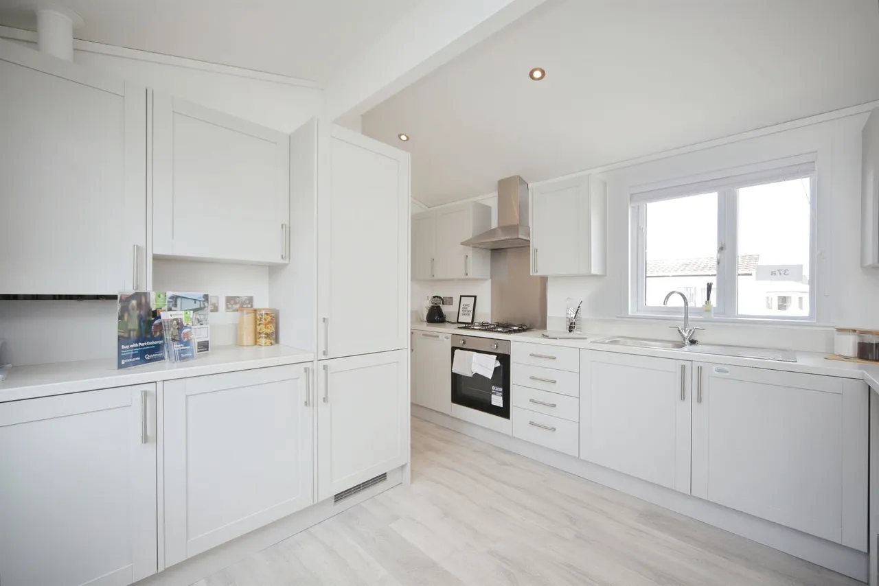 Ivy House Park, Henlade, TA3, photo 18
