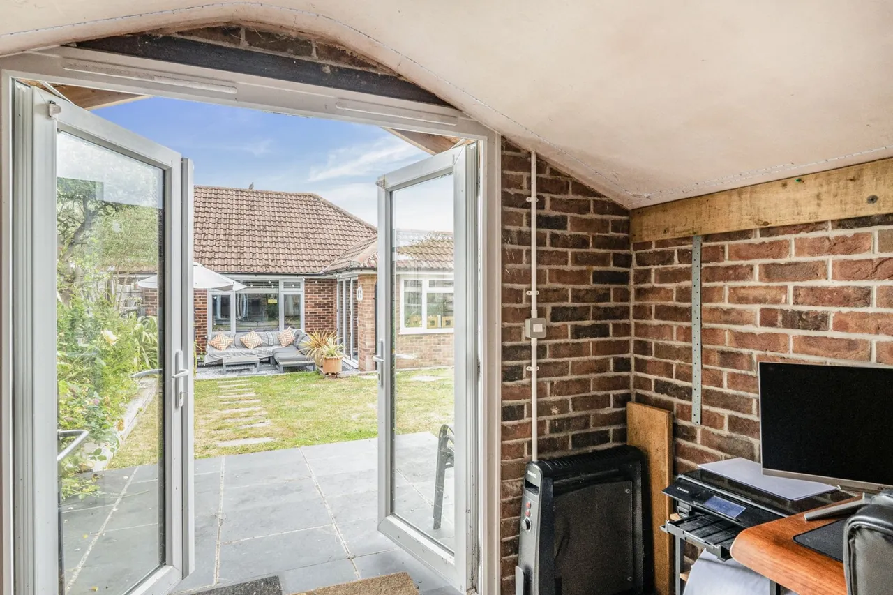Greenway Close, Lymington, SO41, photo 20