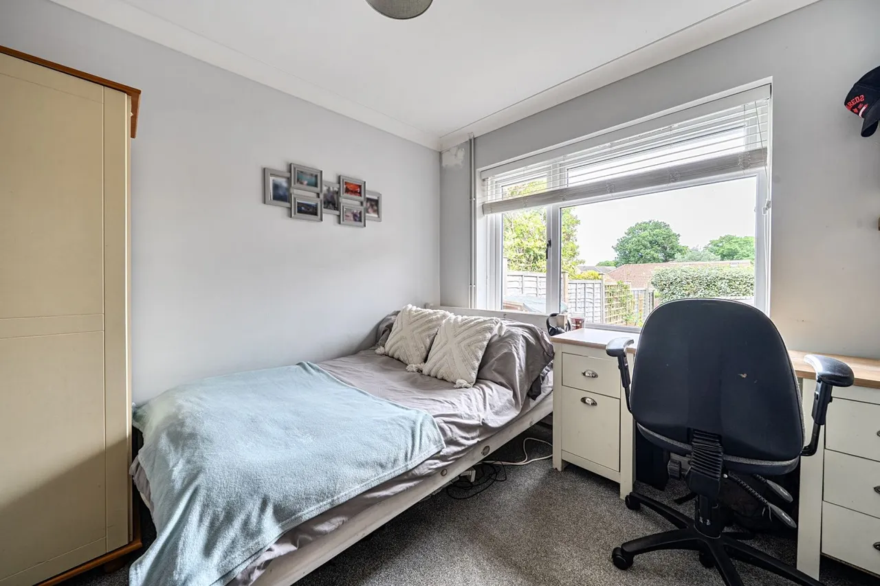 Greenway Close, Lymington, SO41, photo 14