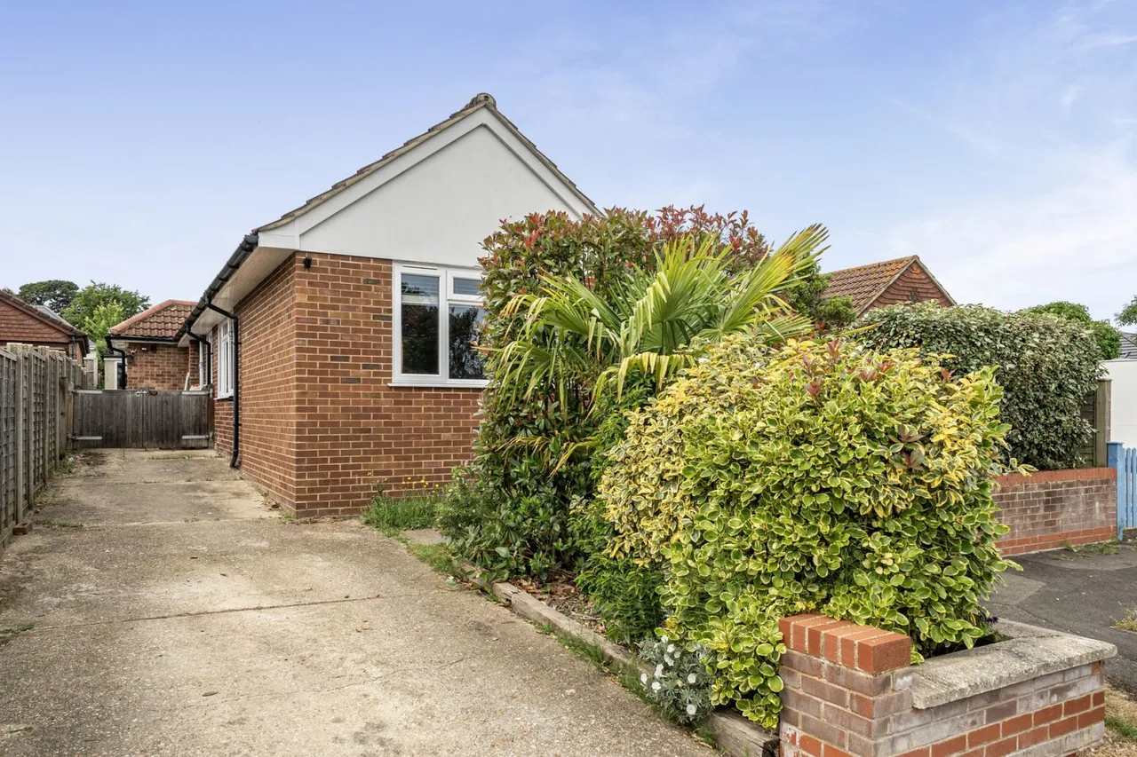 Greenway Close, Lymington, SO41, photo 21