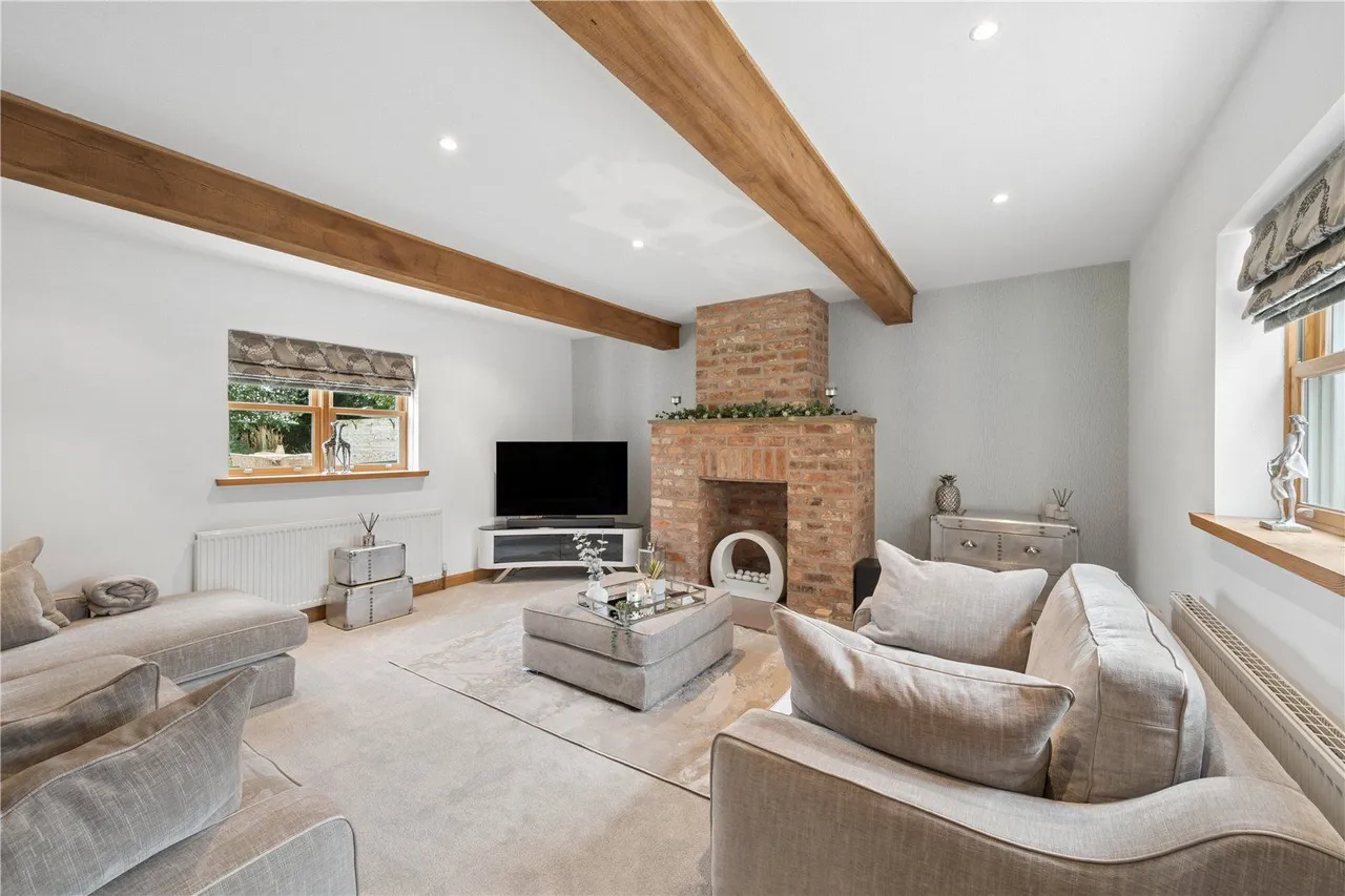 Doncaster Road, Foulby, WF4, photo 5