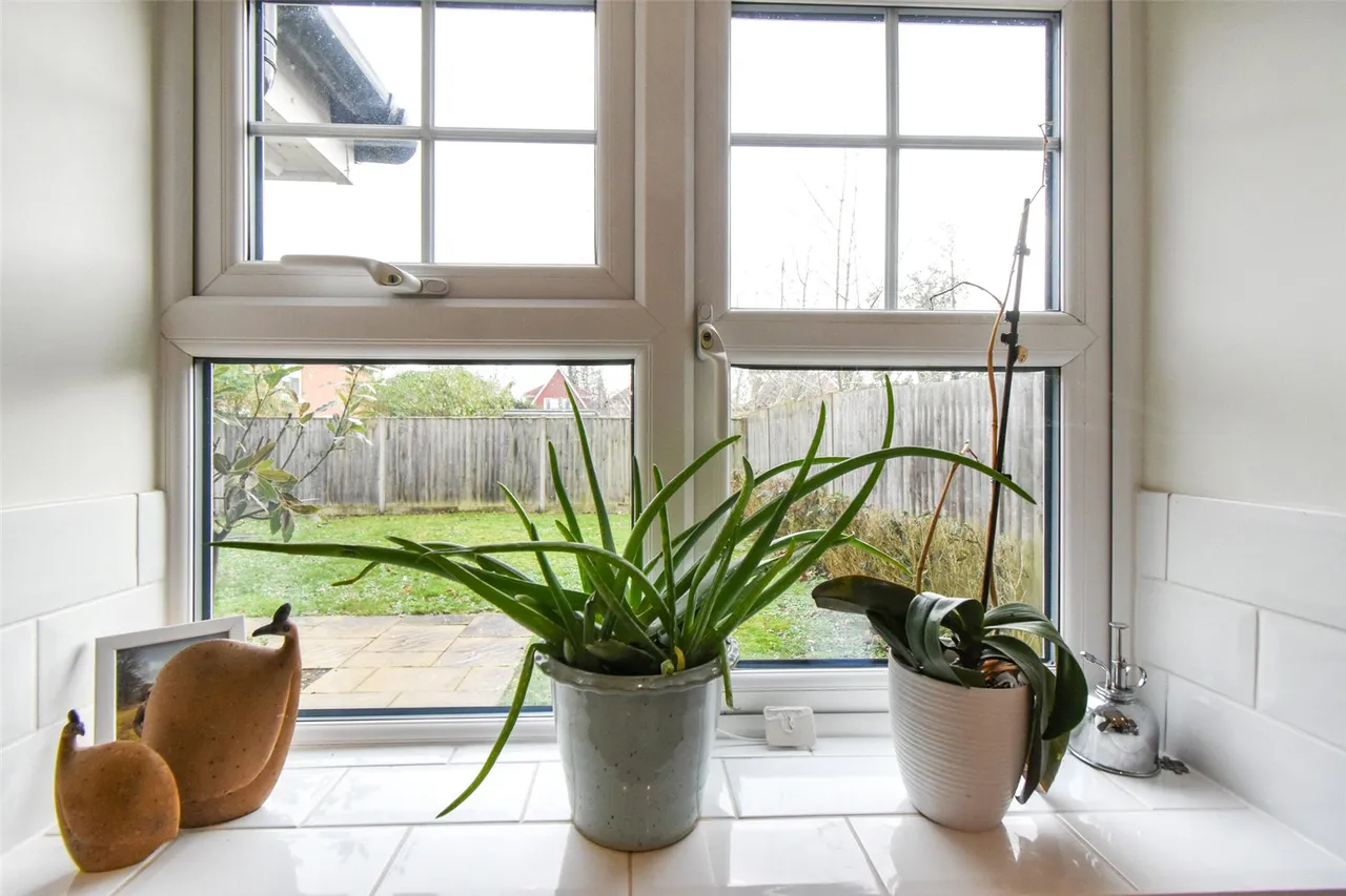 Cresley Drive, London Road, Hook, Hampshire, RG27 9GY, photo 7