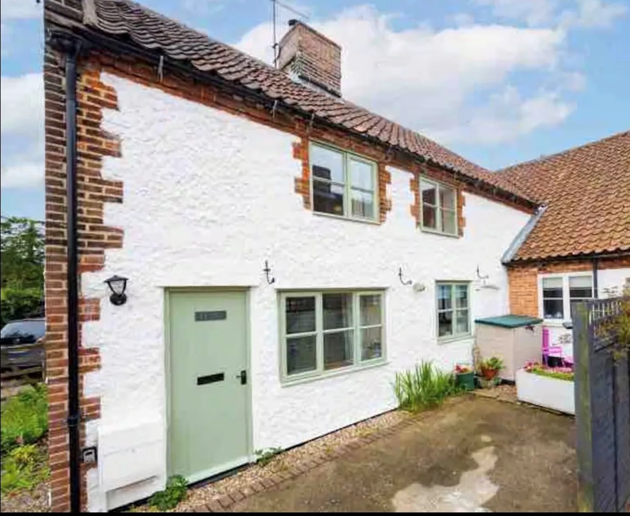 2 bed character property for sale — Pearsons Road, Holt