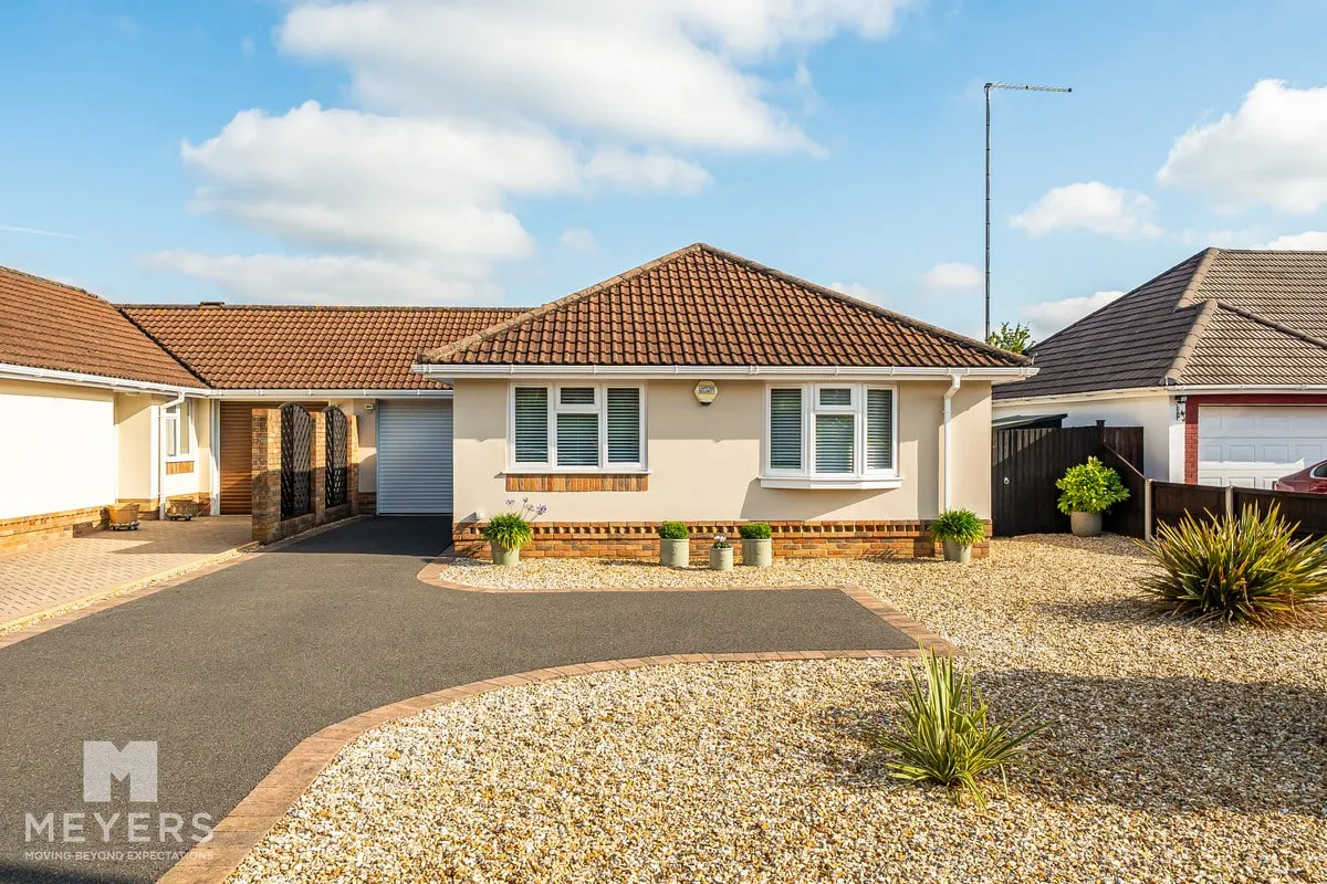 3 bed house for sale, Southern Avenue, West Moors, BH22
