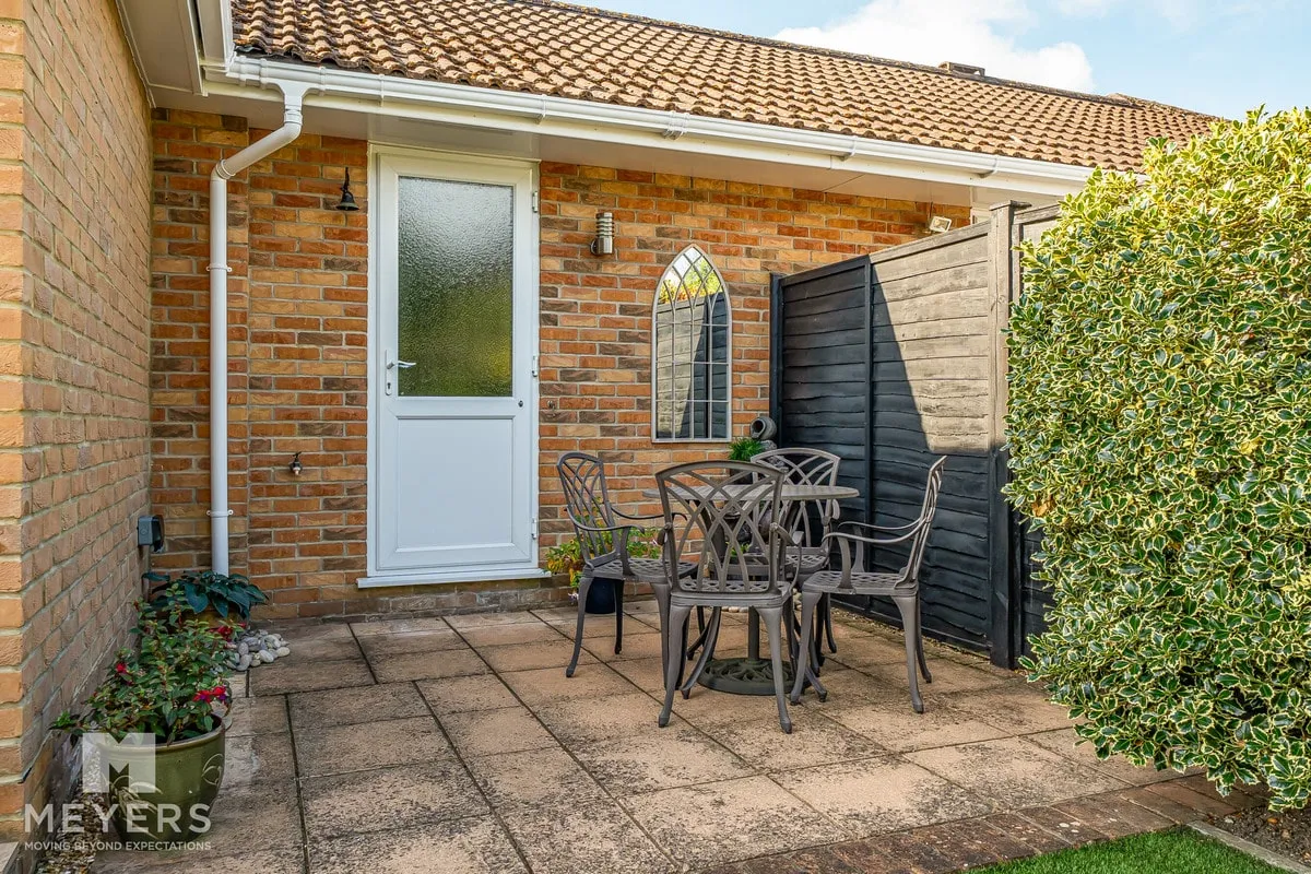 Southern Avenue, West Moors, BH22, photo 14