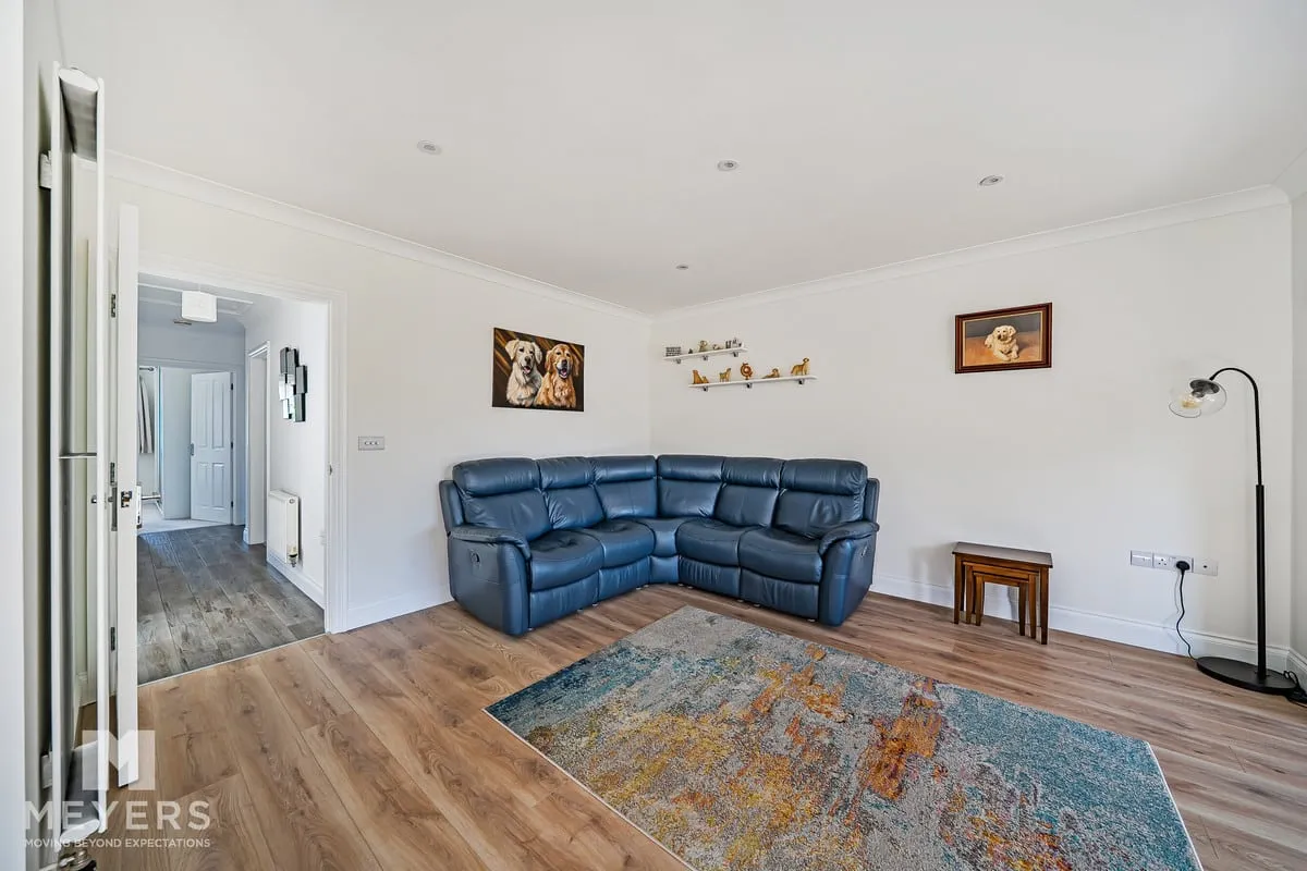 Southern Avenue, West Moors, BH22, photo 5