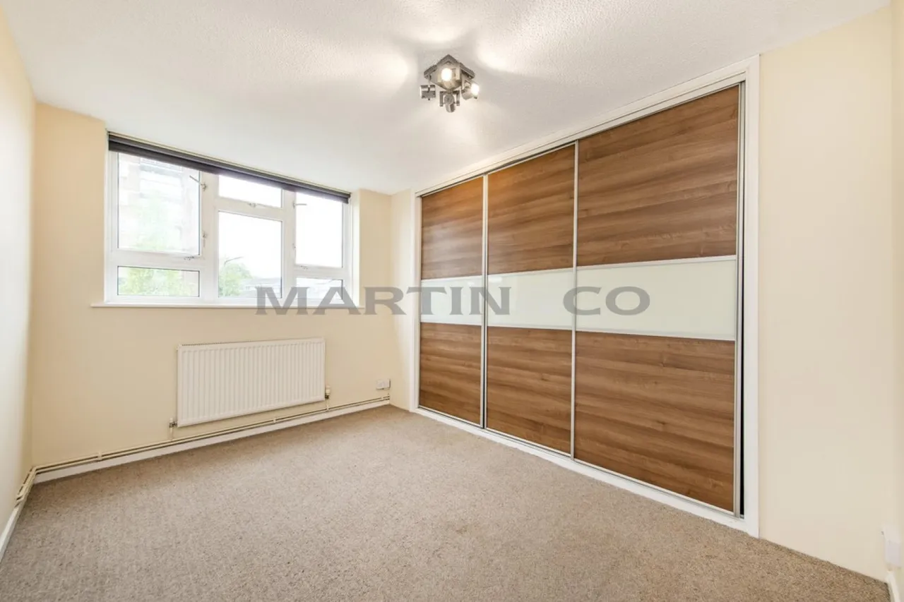 Gardner Close, Wanstead, photo 6