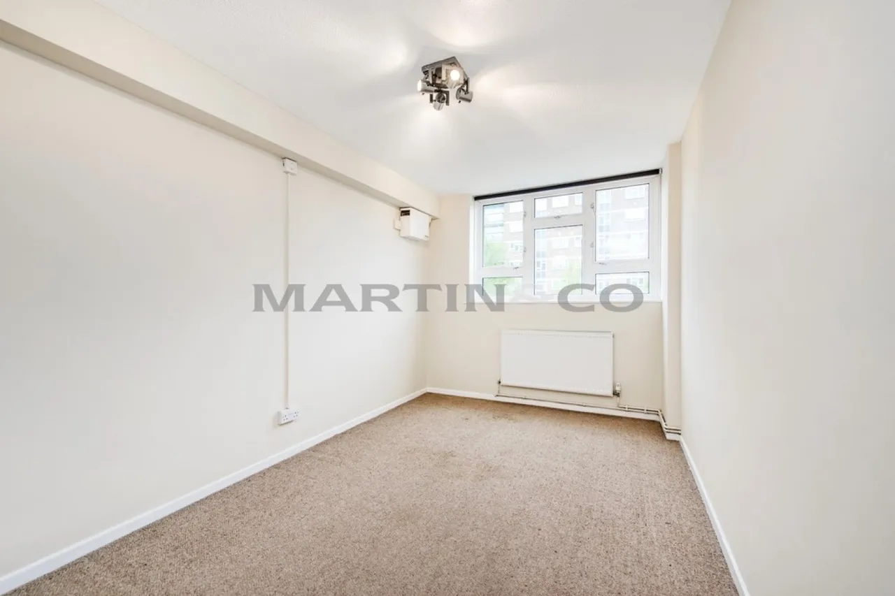 Gardner Close, Wanstead, photo 8