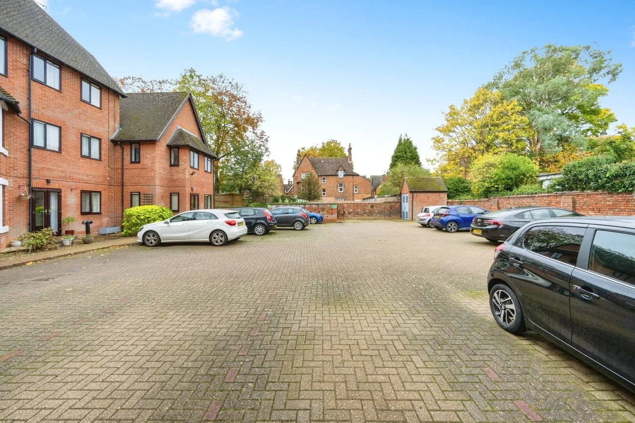 Linden Road, Bedford, Bedfordshire, MK40, photo 16