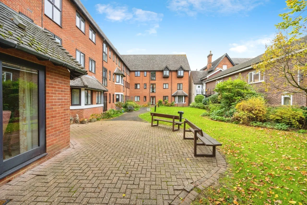 Linden Road, Bedford, Bedfordshire, MK40, photo 17