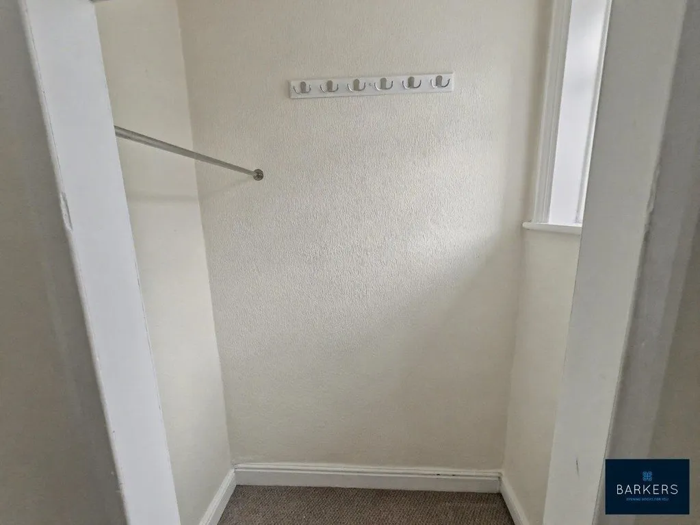 Mortimer Avenue, Batley WF17 8BX, photo 11