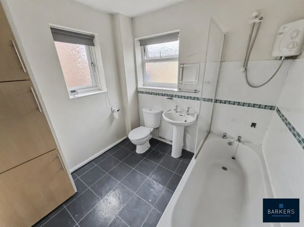 Mortimer Avenue, Batley WF17 8BX, photo 10