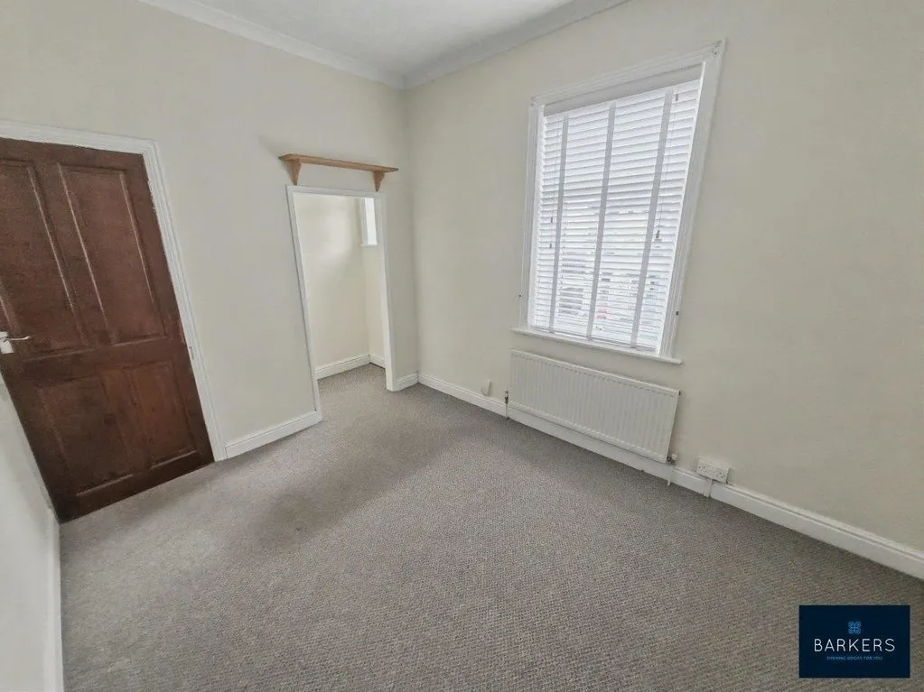 Mortimer Avenue, Batley WF17 8BX, photo 6