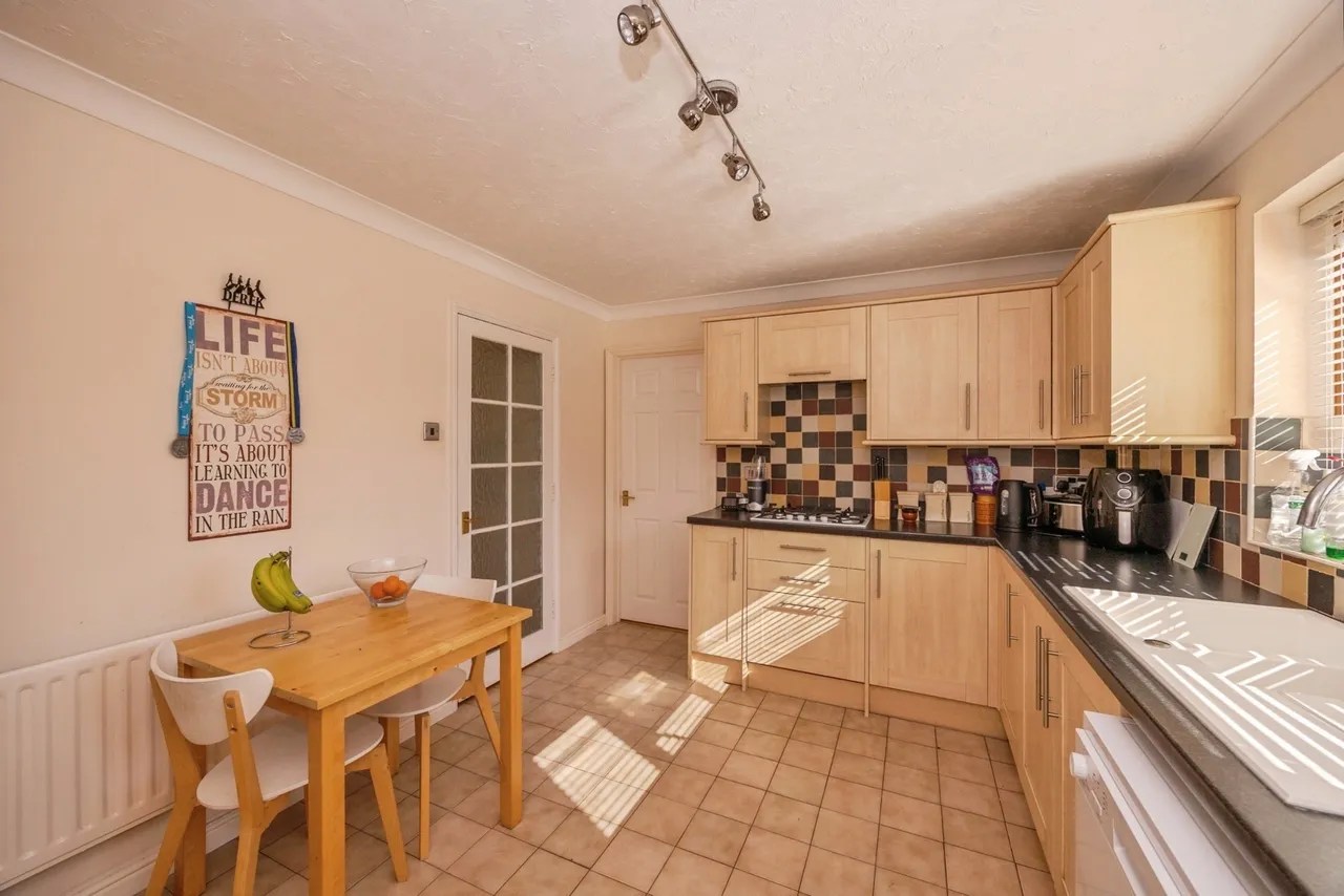 Lychgate Drive, Waterlooville, PO8, photo 13