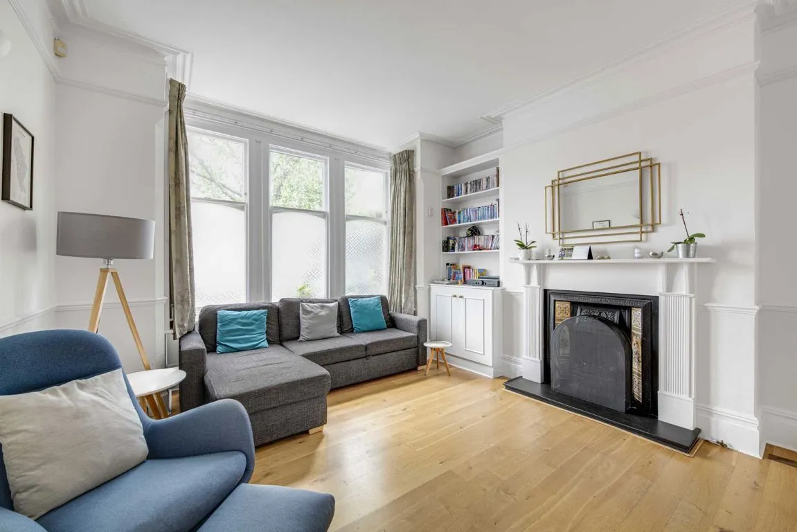Kingston Lane, Teddington, TW11, photo 2
