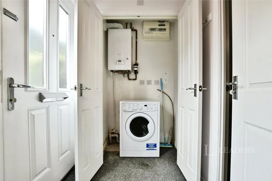Longshaw Close, Manchester, M8, photo 13