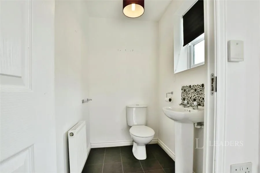 Longshaw Close, Manchester, M8, photo 6