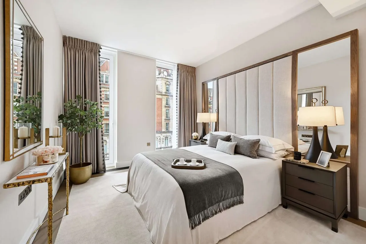 Chevalier House, 60 Brompton Road, London, SW3 1BW, photo 3