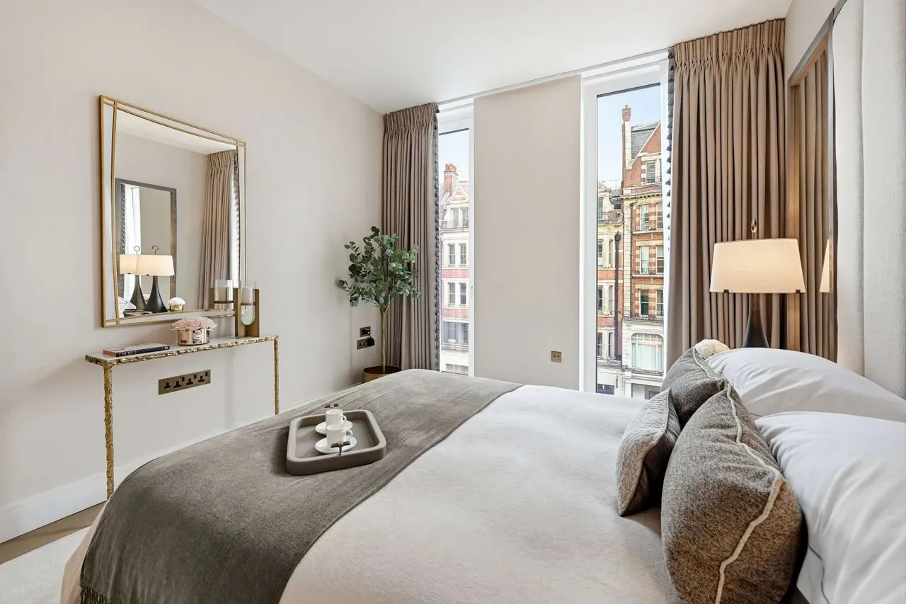 Chevalier House, 60 Brompton Road, London, SW3 1BW, photo 10