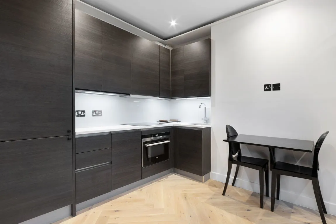 Fitzjohns Avenue, London, NW3, photo 5