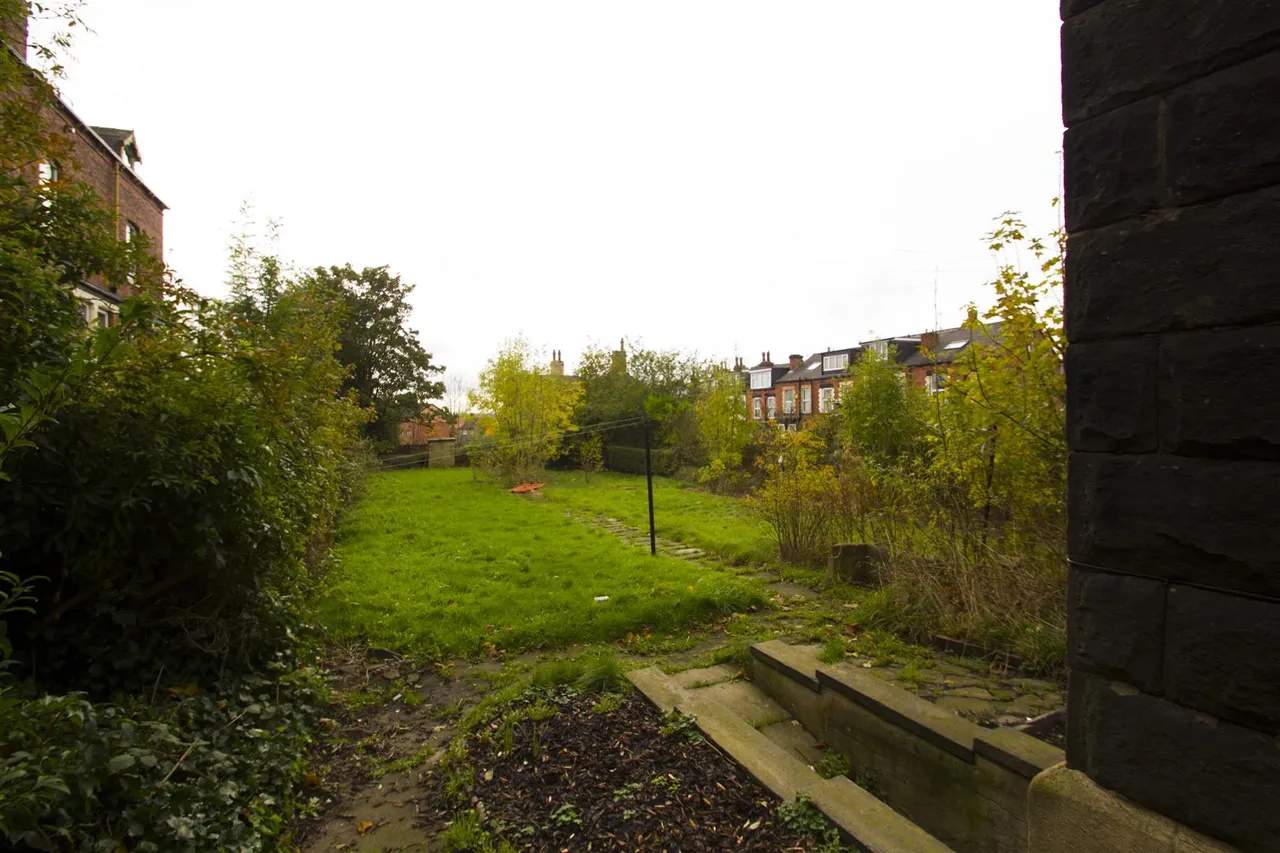 Victoria Road, Hyde Park, LS6, photo 12