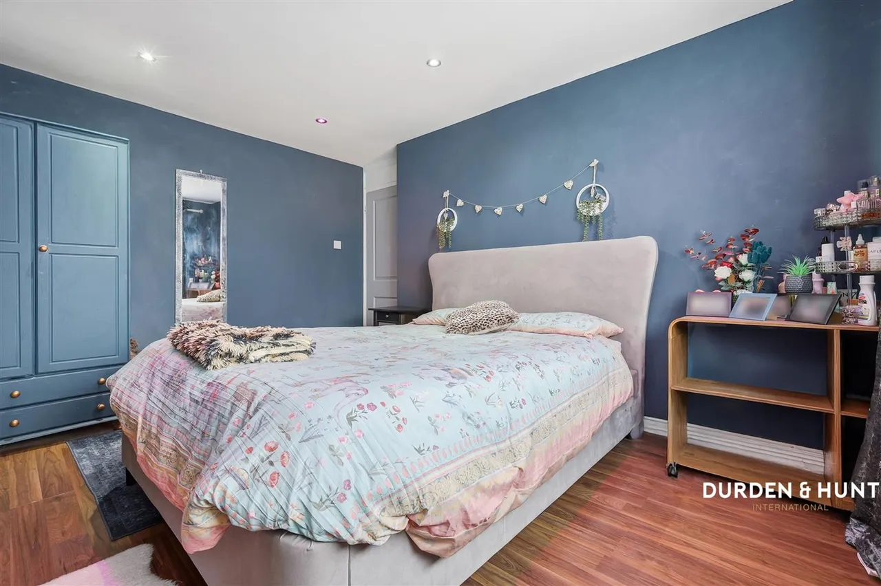 Woolhampton Way, Chigwell, IG7, photo 16