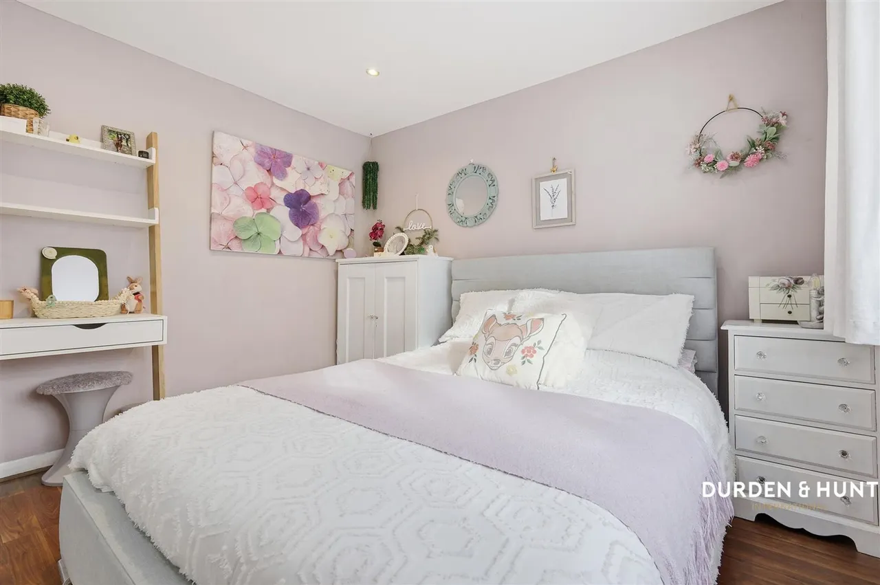 Woolhampton Way, Chigwell, IG7, photo 12