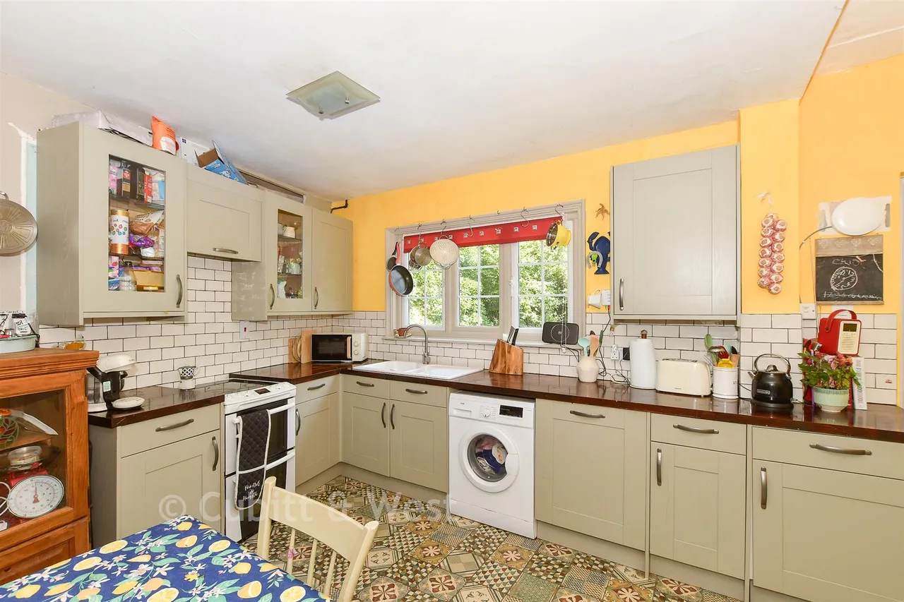 Cuckfield Lane, Warninglid, RH17, photo 4