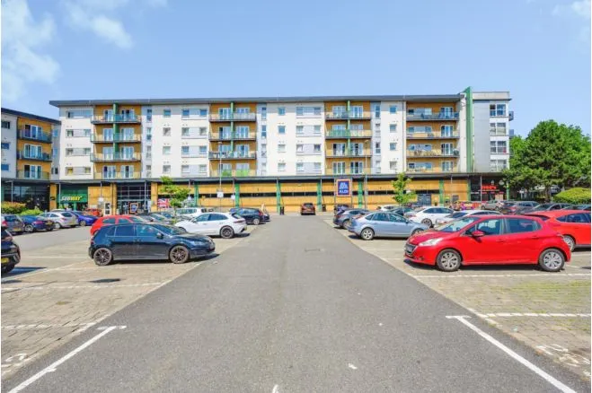 1 bed flat for sale, Parkhouse Court, Hatfield, AL10