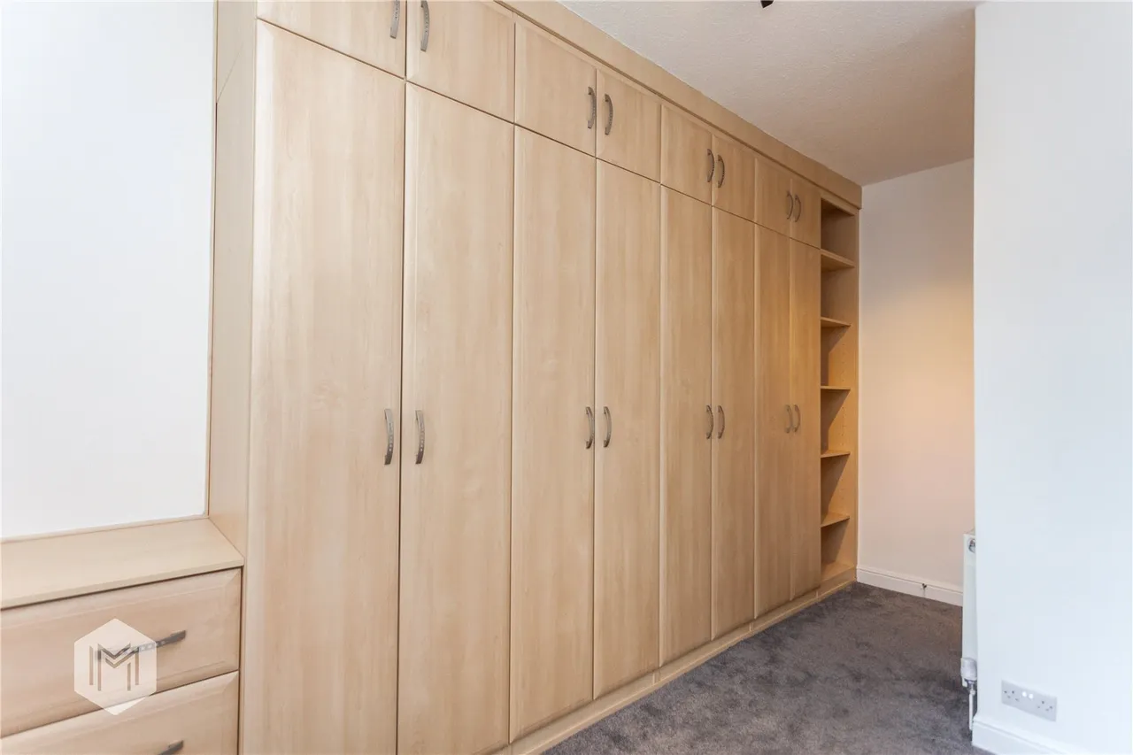 Bury Road, Bolton, BL2 6DT, photo 13