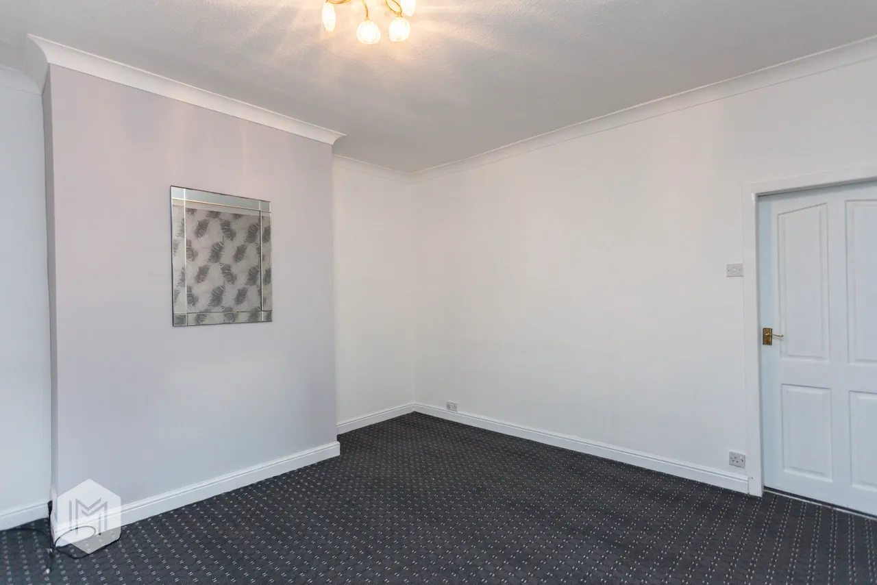 Bury Road, Bolton, BL2 6DT, photo 4