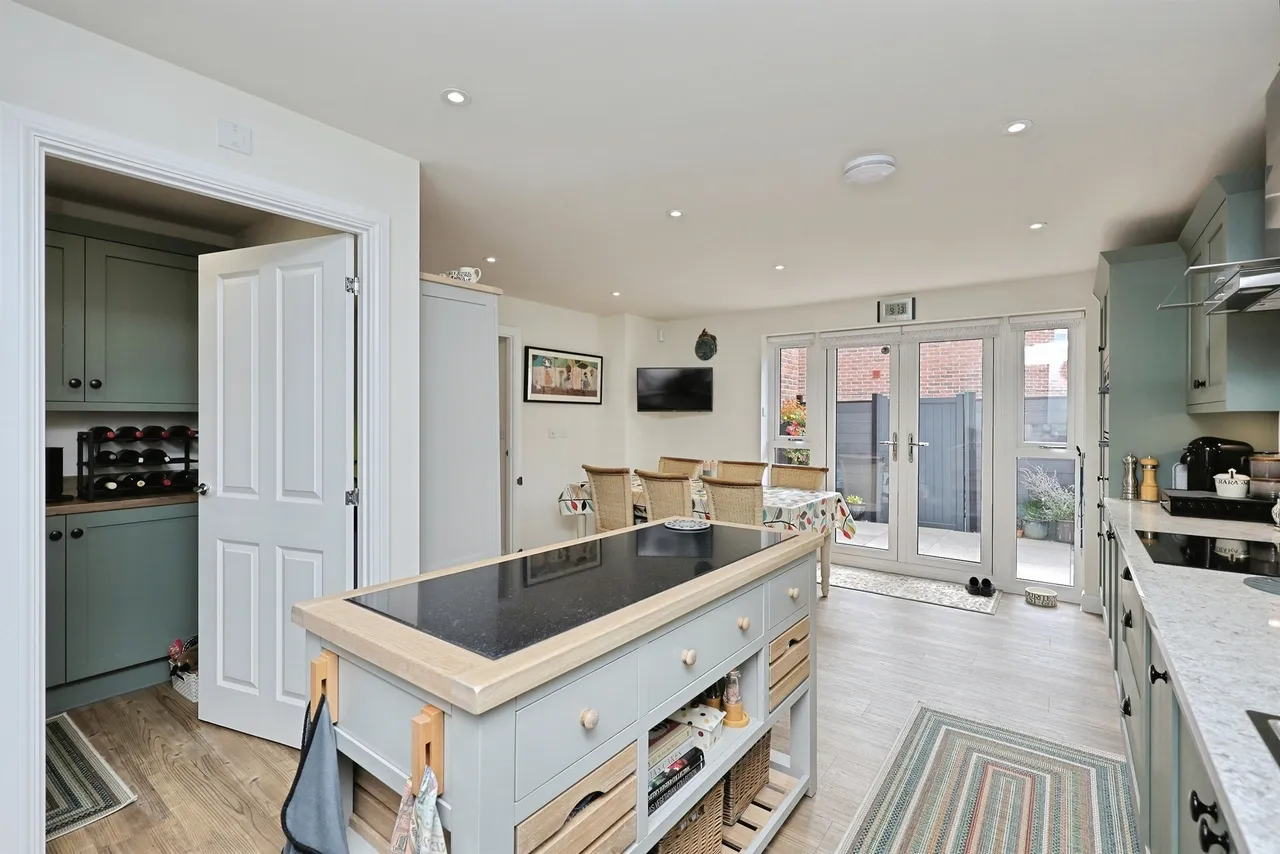 Butter Cross Crescent, Swaffham, photo 5