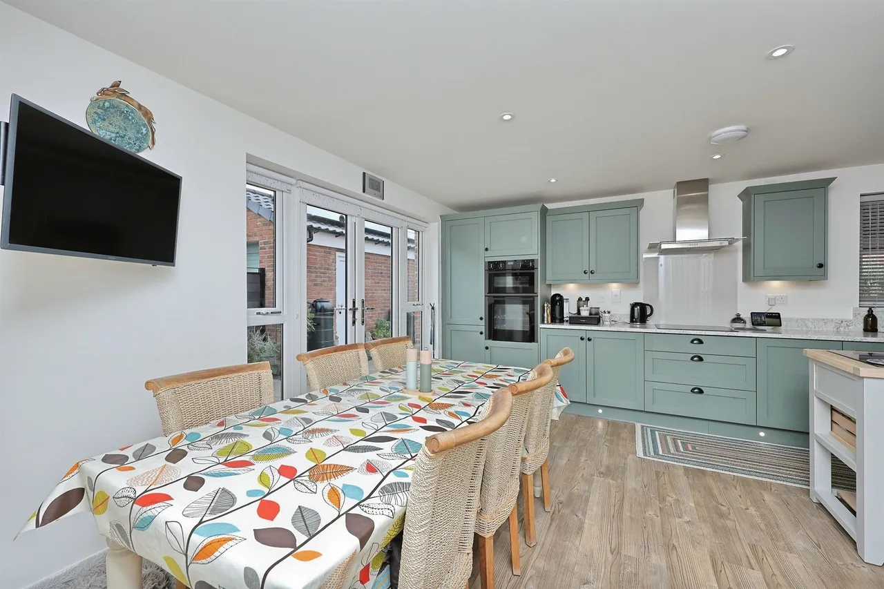 Butter Cross Crescent, Swaffham, photo 6