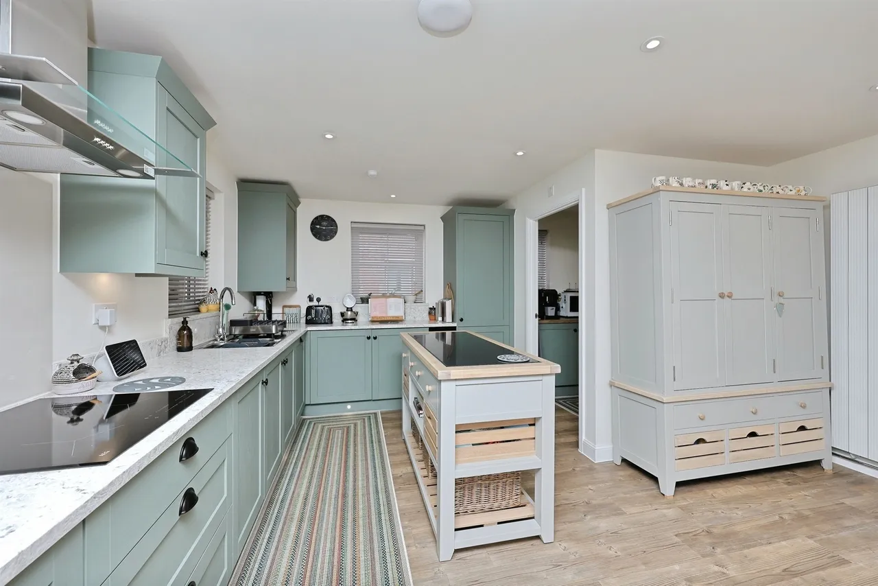 Butter Cross Crescent, Swaffham, photo 7