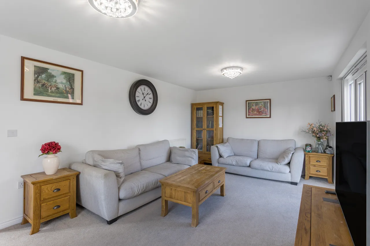 Filey Drive, Leicester, LE5, photo 2