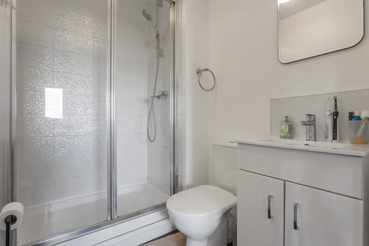 Filey Drive, Leicester, LE5, photo 12