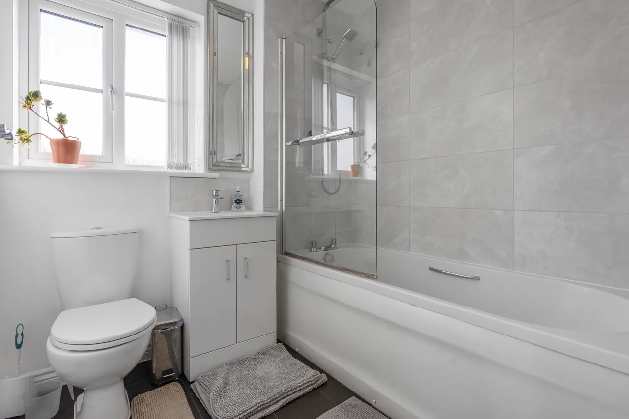 Filey Drive, Leicester, LE5, photo 15