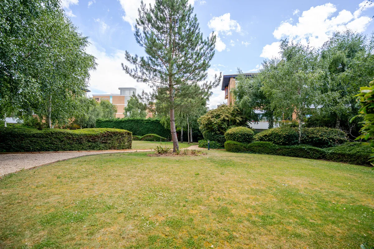 Milton Keynes, MK9, photo 23