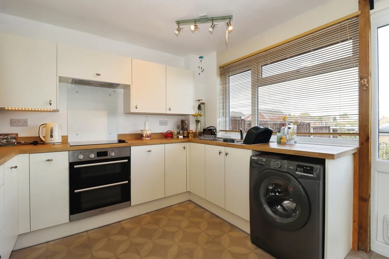 Hawkridge Drive, Pucklechurch, Bristol, BS16, photo 2