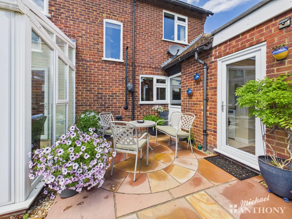 Ligo Avenue, Stoke Mandeville, Aylesbury, HP22 5TY, photo 20