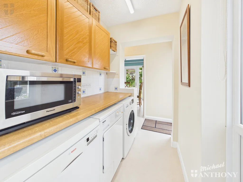 Ligo Avenue, Stoke Mandeville, Aylesbury, HP22 5TY, photo 14