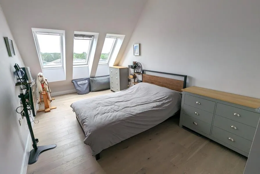 Wells Court, Woking, GU21, photo 6