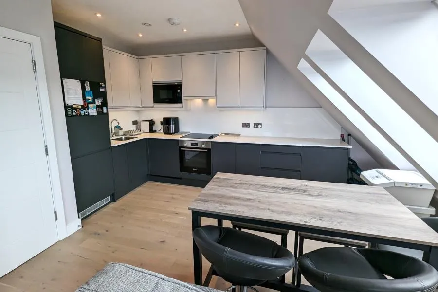 Wells Court, Woking, GU21, photo 3