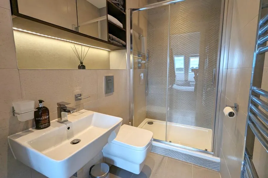 Wells Court, Woking, GU21, photo 9
