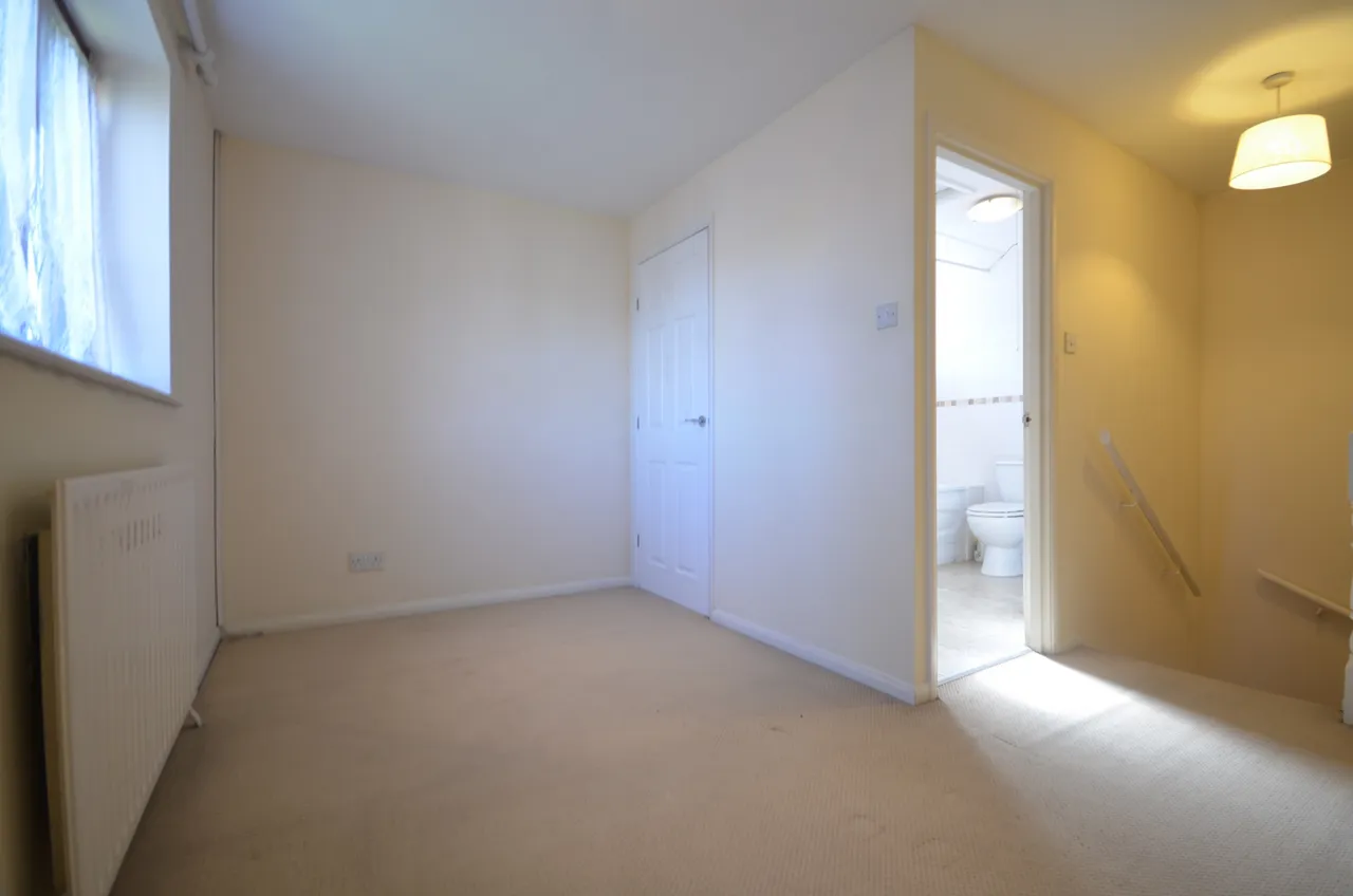 Fossington Road, Abbey Wood, DA17 5DS, photo 5