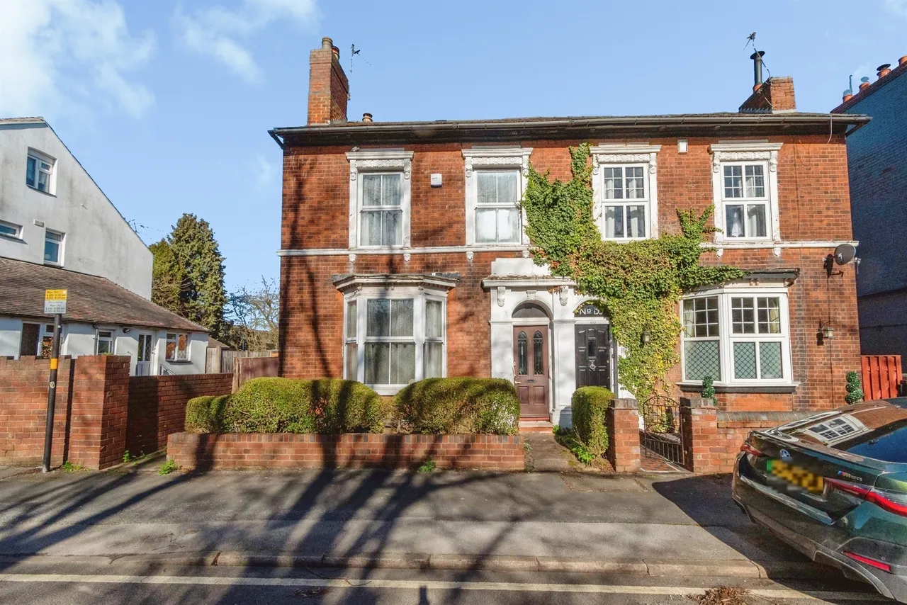 4 bed house for sale, Birmingham Road, Walsall, WS1