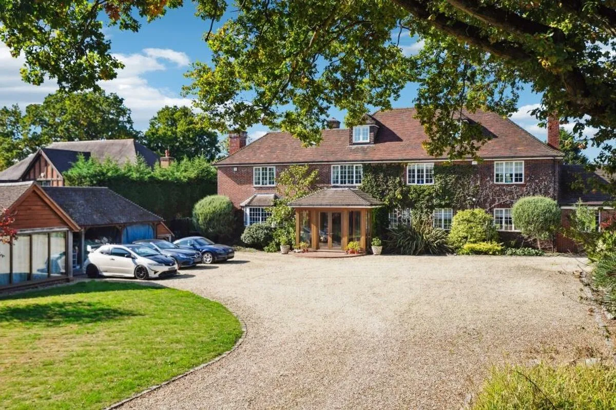 5 bed house for sale, Wood Lane, Iver, SL0