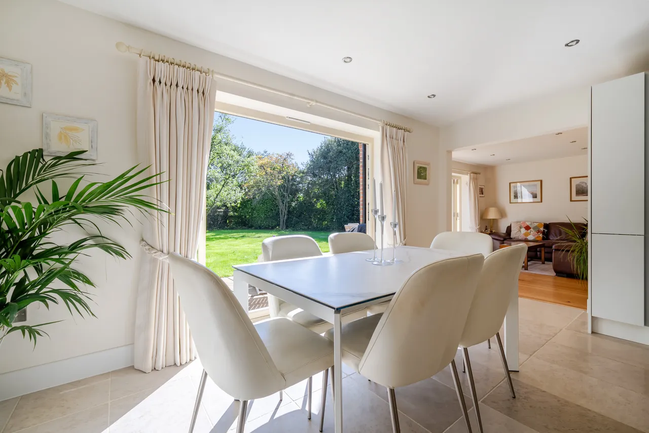 Woodlea Way, Romsey, SO51, photo 6