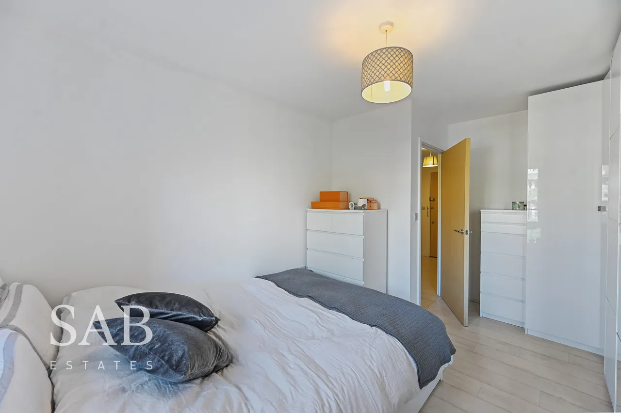 Taywood Road, Northolt, UB5, photo 8