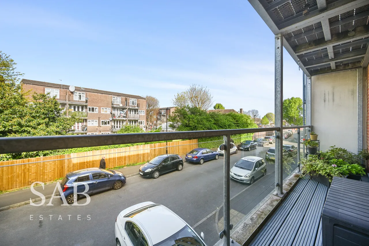 Taywood Road, Northolt, UB5, photo 11
